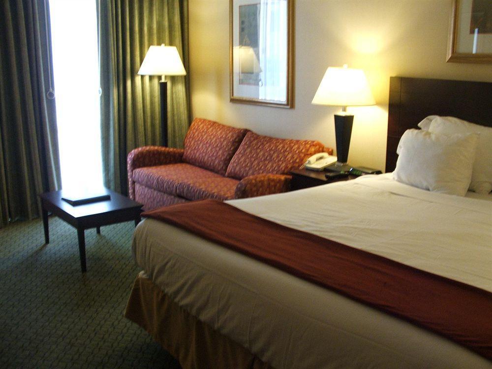 Holiday Inn Express & Suites Springfield By Ihg Exteriör bild