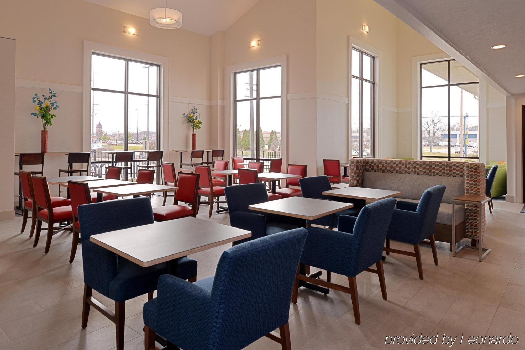 Holiday Inn Express & Suites Springfield By Ihg Exteriör bild