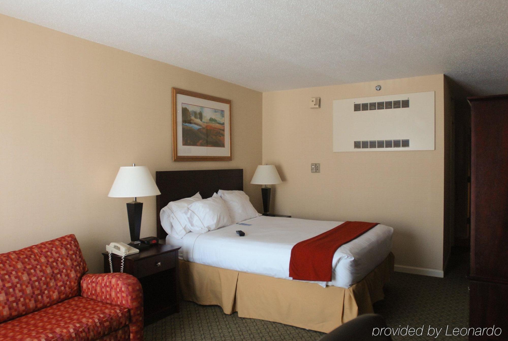 Holiday Inn Express & Suites Springfield By Ihg Exteriör bild